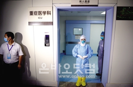 메르스 감염 한국인 환자 김 씨가 입원 중인 후이저우 병원 중환자실.