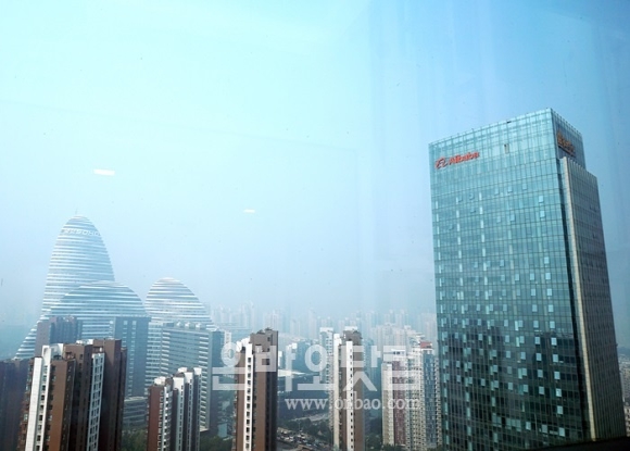 알리바바가 입주할 베이징 왕징 그린랜드센터. 알리바바 간판이 보인다.